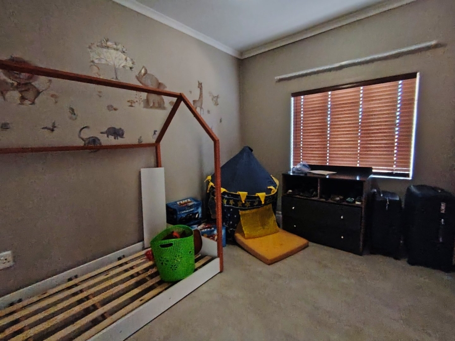 3 Bedroom Property for Sale in Langenhovenpark Free State
